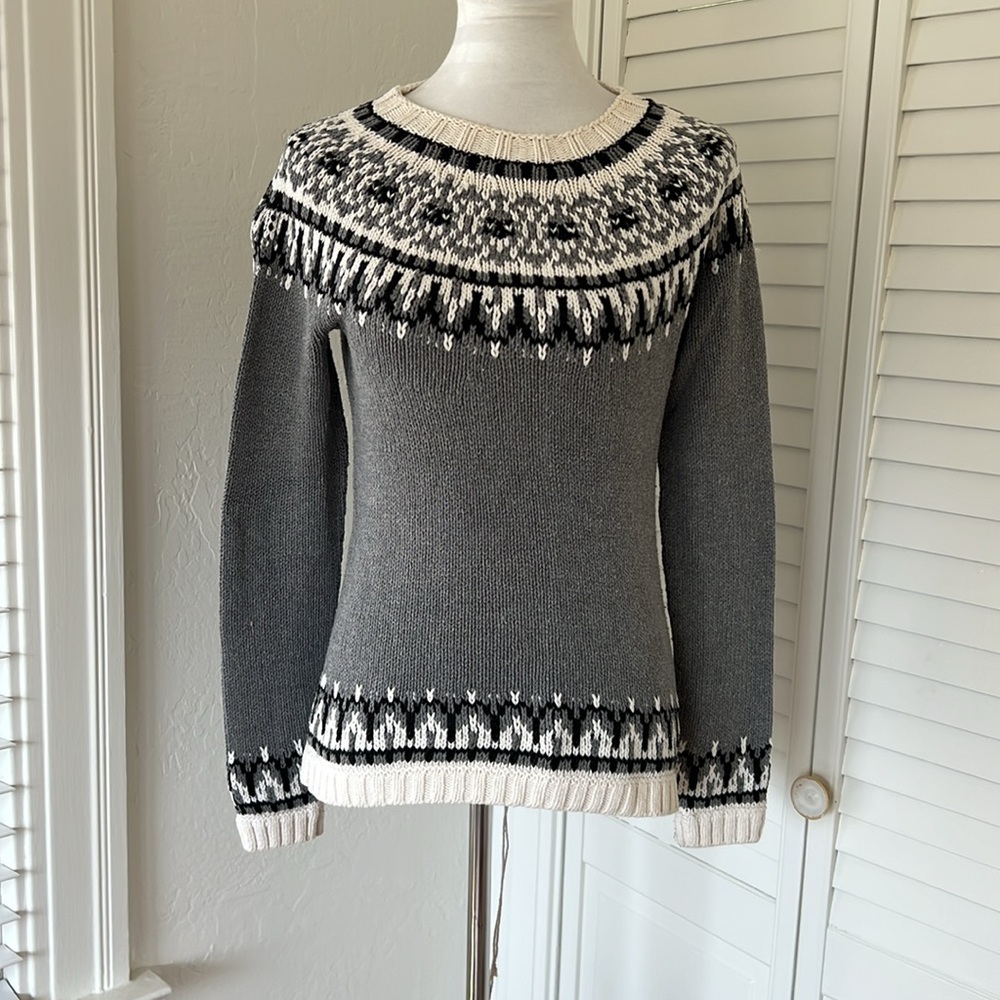 G.H. Bass & Co knit sweater